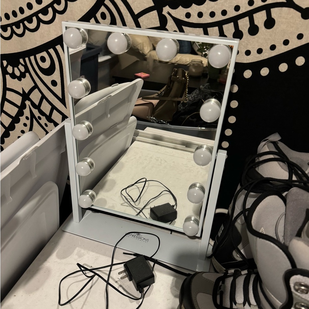 Impressions vanity mirror